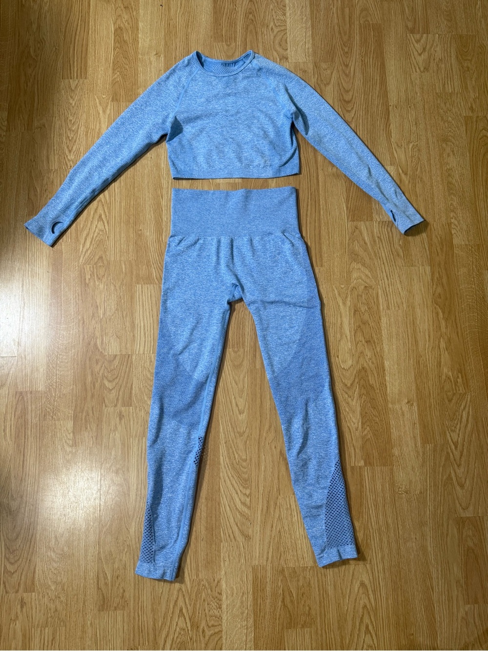 Light Blue Seamless Long Sleeve Crop Top & High Waist Leggings Set - Size S
